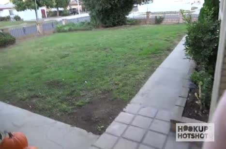 Молодая шлюшка Кристен Скотт зашла в гости на БДСМ порно №2